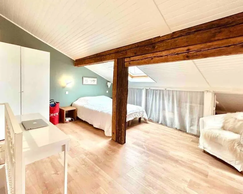 Les Puits Clos : Magnifique T2 Sous Les Toits 툴루즈 아파트